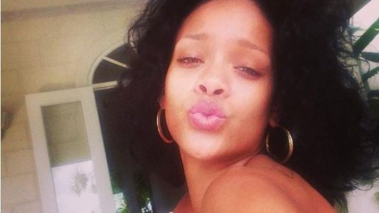 Rihanna без грим