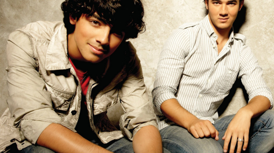 Jonas Brothers тръгват на турне