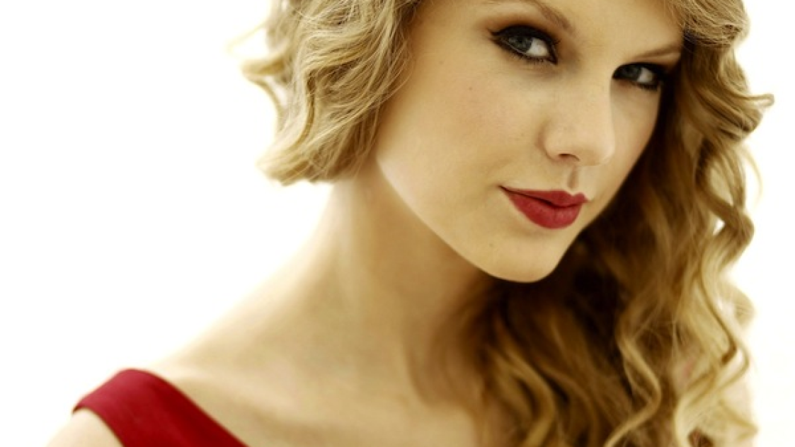 Taylor Swift на BRIT AWARDS