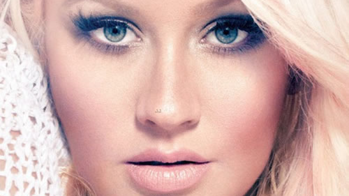 Christina Aguilera представи трак листа на 'Lotus'