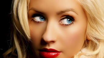 Christina Aguilera издава нов сингъл през август