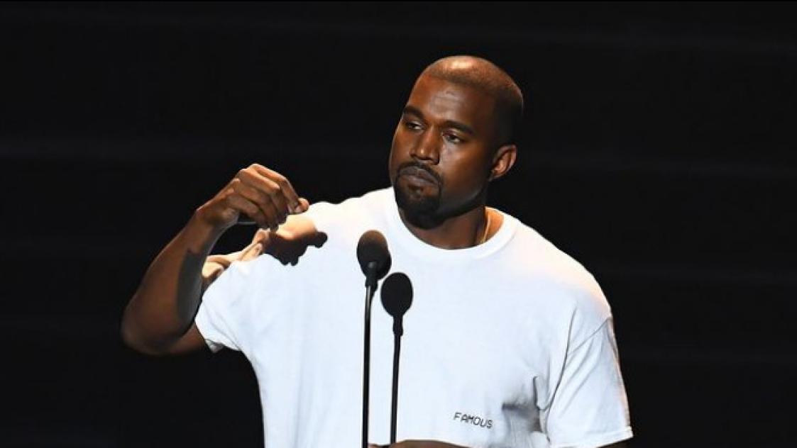 Kanye West представи неиздадена песен