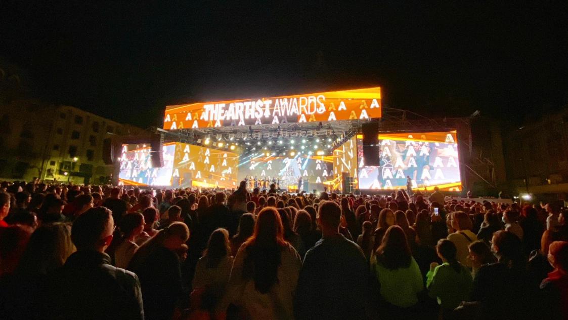 Най-големите румънски артисти завладяха сцената на The Artist Awards 2021 в Крайова, Румъния (Пълен списък с победителите)