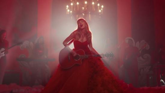 Taylor Swift сподели клип режисиран от Blake Lively