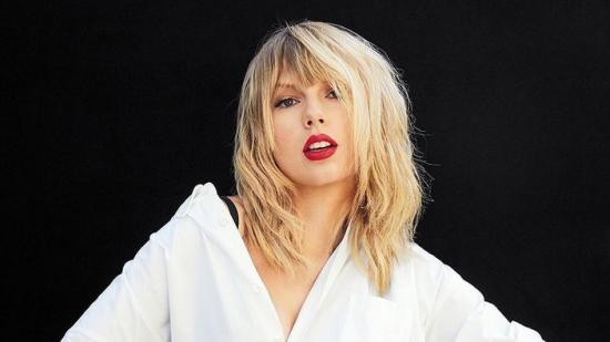 Taylor Swift ще получи докторат от Нюйоркския университет