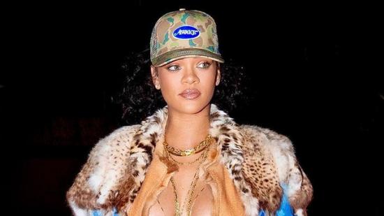 Rihanna иска да отгледа детето си в Барбадос