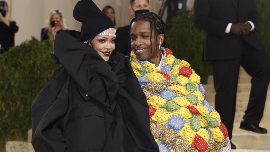 Rihanna и A$AP Rocky отглеждат "най-щастливото бебе"