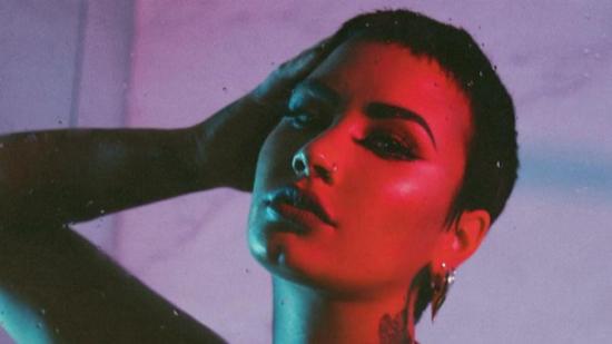 Demi Lovato се завръща с нов пънкарски сингъл
