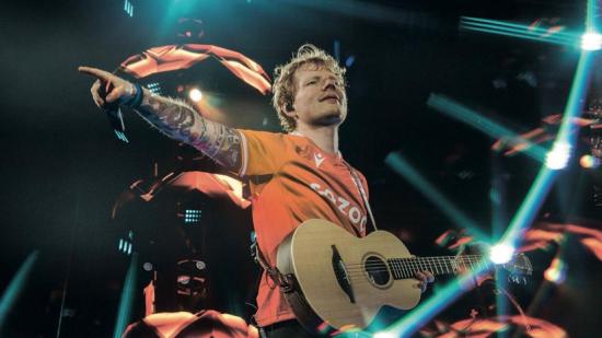 Ed Sheeran се появи изненадващо на Latitude 2022