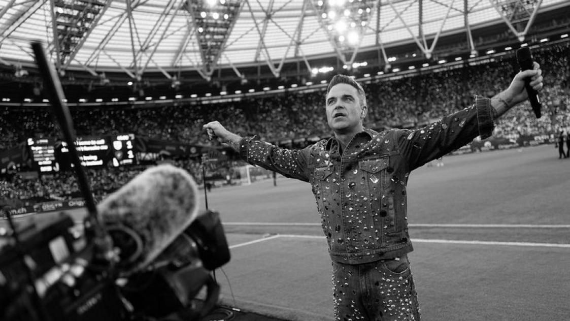 Robbie Williams ще е част от нов документален филм