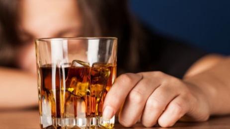 алкохол пиене