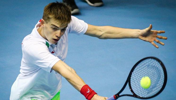 Пьотр Нестеров - Пьотр Нестеров се класира за четвъртфиналите на сингъл на турнир по тенис в Анталия