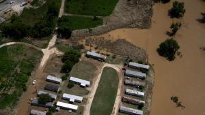 Най малко 37 души са вече жертвите на опустошителните наводнения в