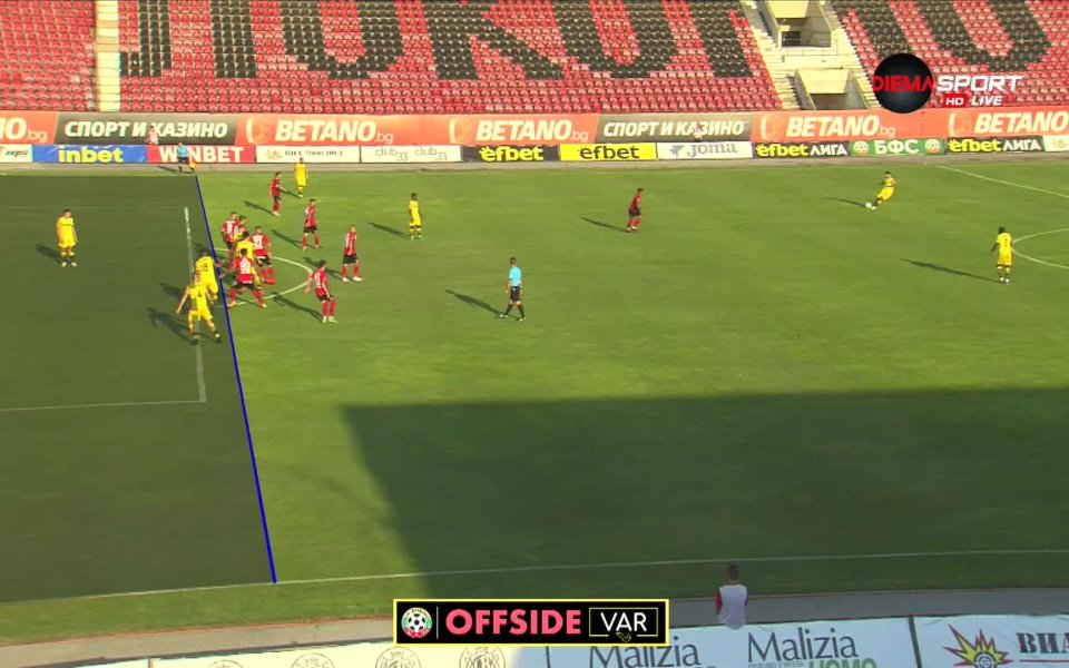 Отменен гол за Ботев! Мохамед Брахими бележи за "канарчетата", но