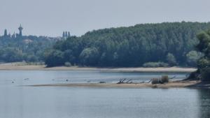 Критично ниски продължават да са нивата на река Дунав в