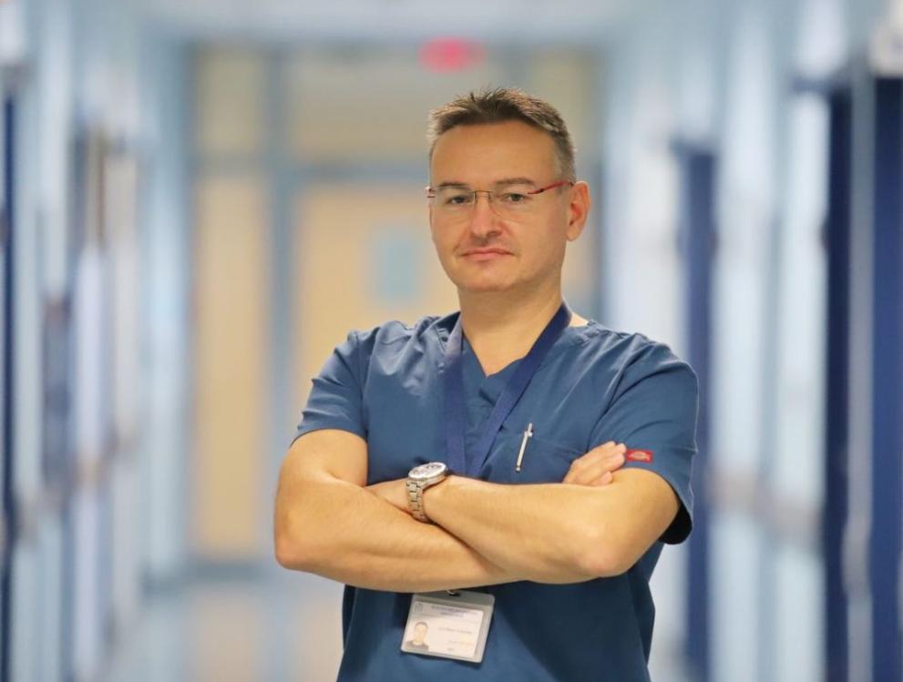 Д-р Иван Георгиев, началник отделение в Катедрата по ортопедия, травматология, реконструктивна хирургия и физиотерапия на ВМА.