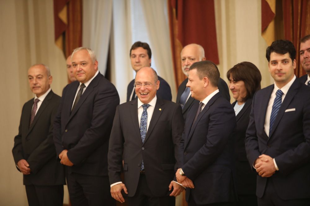 Президентът Радев представи новия служебен кабинет