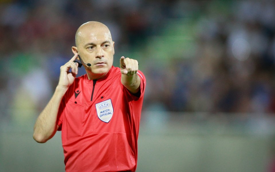 Легендарният арбитър Джунейт Чакър планира прекратяване на кариерата си. За