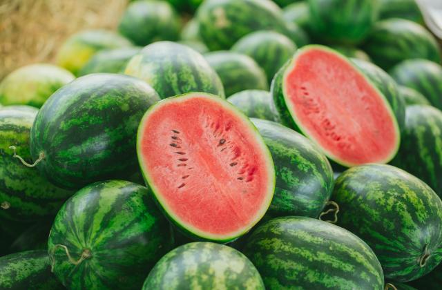 БАБХ извършва проверка във връзка със сигнал за диня, миришеща