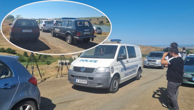 склад Карнобат - ТРИ ДНИ СЛЕД ВЗРИВА: Разследващи и сапьори влязоха в склада на Гебрев край Карнобат (СНИМКИ)