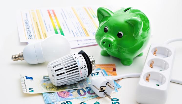 ток - МВФ към Европа: Оставете потребителите да платят по-високи сметки за ток, за да почнат да пестят