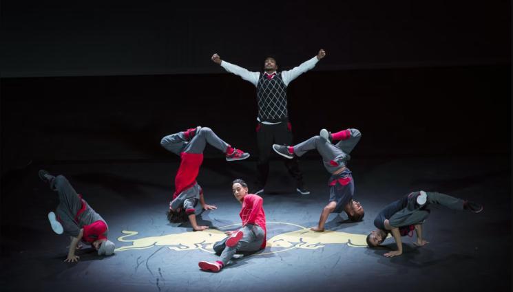 летящият бах - КУЛТУРЕН АФИШ: „Летящият Бах“ каца във Варна