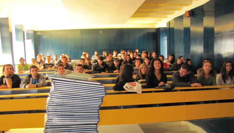 УниБИТ - Близнаци и шестици качиха приема в БГ университет до 107%