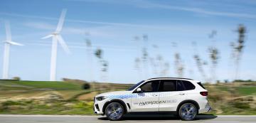 <p>BMW iX5 Hydrogen</p>