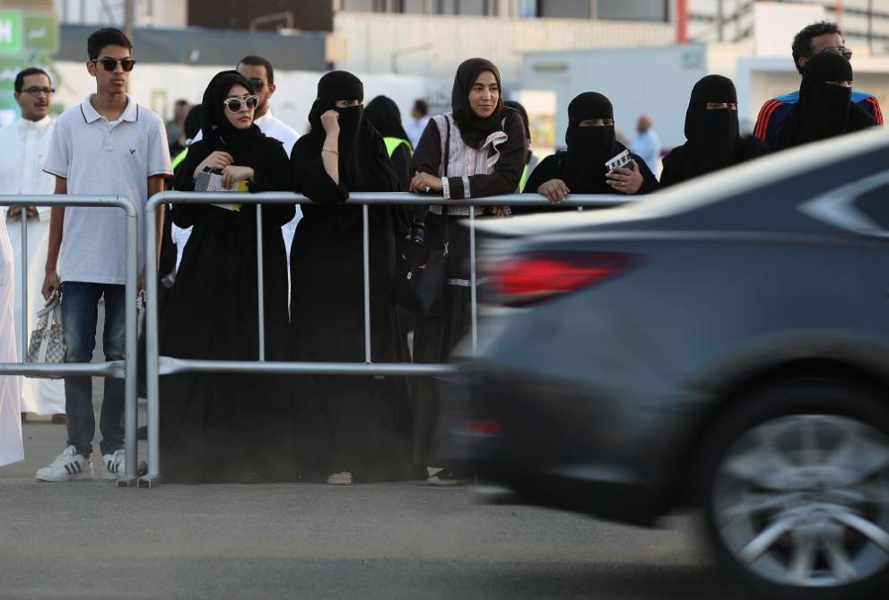 През 1888 Берта Бенц - съпругата на Карл Бенц, изминава