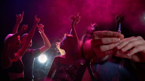 дискотека убождания игли