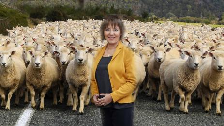 Мая Манолова