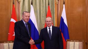 Руският президент Владимир Путин е информирал по телефона турския си