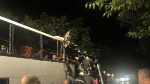 Тежка катастрофа между автобус с румънска регистрация и лека кола