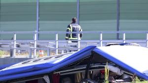 Най малко 11 души загинаха при жестока автобусна катастрофа в Хърватия