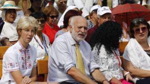 служебният министър на културата проф Велислав Минеков