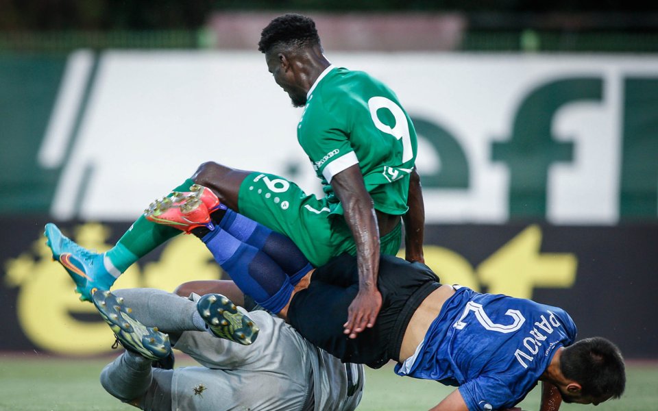 Защитникът на Черно море - Цветомир Панов, се размина с