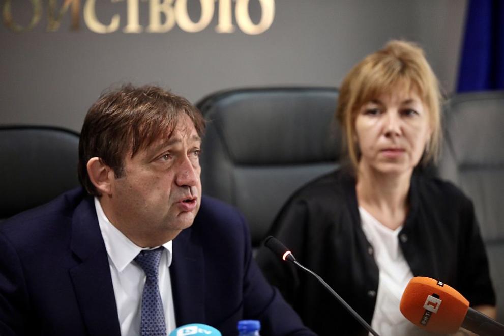 Мога да кажа съвсем ясно, че този строител в момента