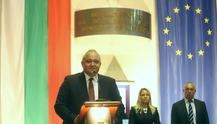 Иван Демерджиев - Демерджиев: Основен приоритет на МВР ще бъде борбата с купения и корпоративен вот (ВИДЕО)