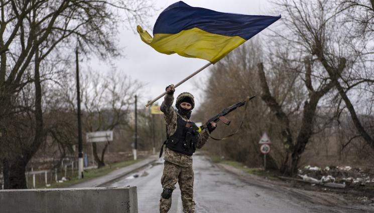 а - Украйна си каза какви оръжия чака от нас за войната с Русия. Списъкът включва над 30 неща