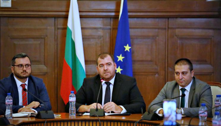 Явор Гечев - Министърът на земеделието успокои: Не се очаква криза със зърното, няма да има проблеми с изхранването на българите