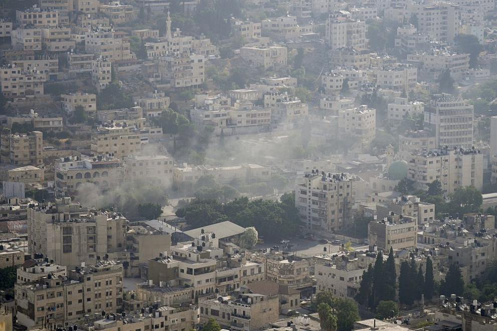 Израелските сили снощи са убили най-малко петима палестинци на окупирания
