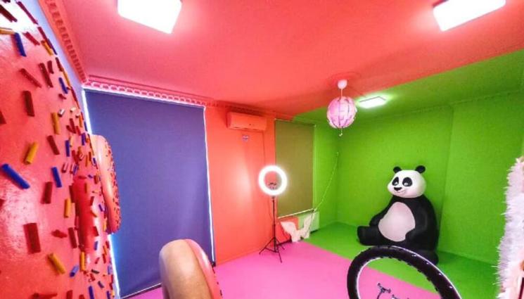 музей на селфито - ИНФЛУЕНСЪРИТЕ ИЗПАДНАХА В ЕКСТАЗ: Откриха Музей на селфито