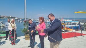 Прерязаха лентата на обновеното рибарско пристанище в Несебър Строителството отне