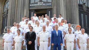 Кметът на Варна награди военнослужещи по повод празника на ВМС