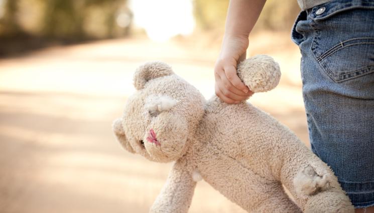 Деца изчезване - ДЕЦАТА НА ВОЙНАТА: Стотици малчугани безследно изчезнали в Украйна