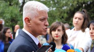 служебният министър на отбраната Димитър Стоянов