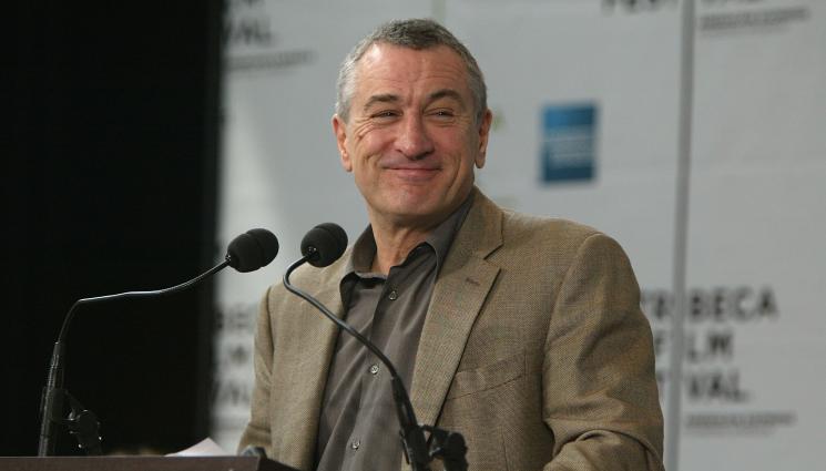 Робърт де Ниро - НЕ СДЪРЖА ЕЗИКА ЗАД ЗЪБИТЕ: Наритаха здраво Робърт де Ниро, отнеха му награда! (СНИМКИ+ВИДЕО)