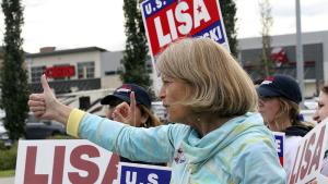 Американската сенаторка Лиса Мъркауски представляваща щата Аляска се класира за