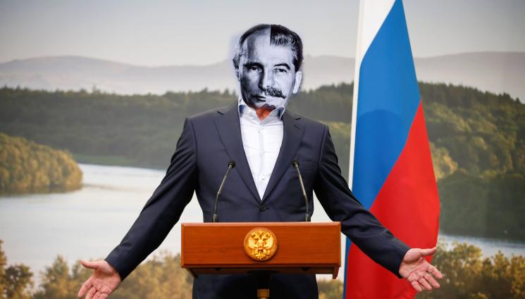 Путин - НАЗАД В ДЪЛБОКОТО МИНАЛО: Путин връща орден от времето на Сталин