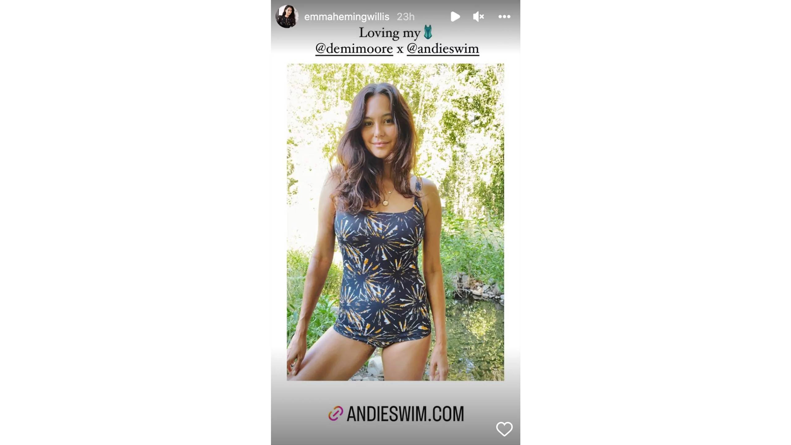 жената на Брус уилис